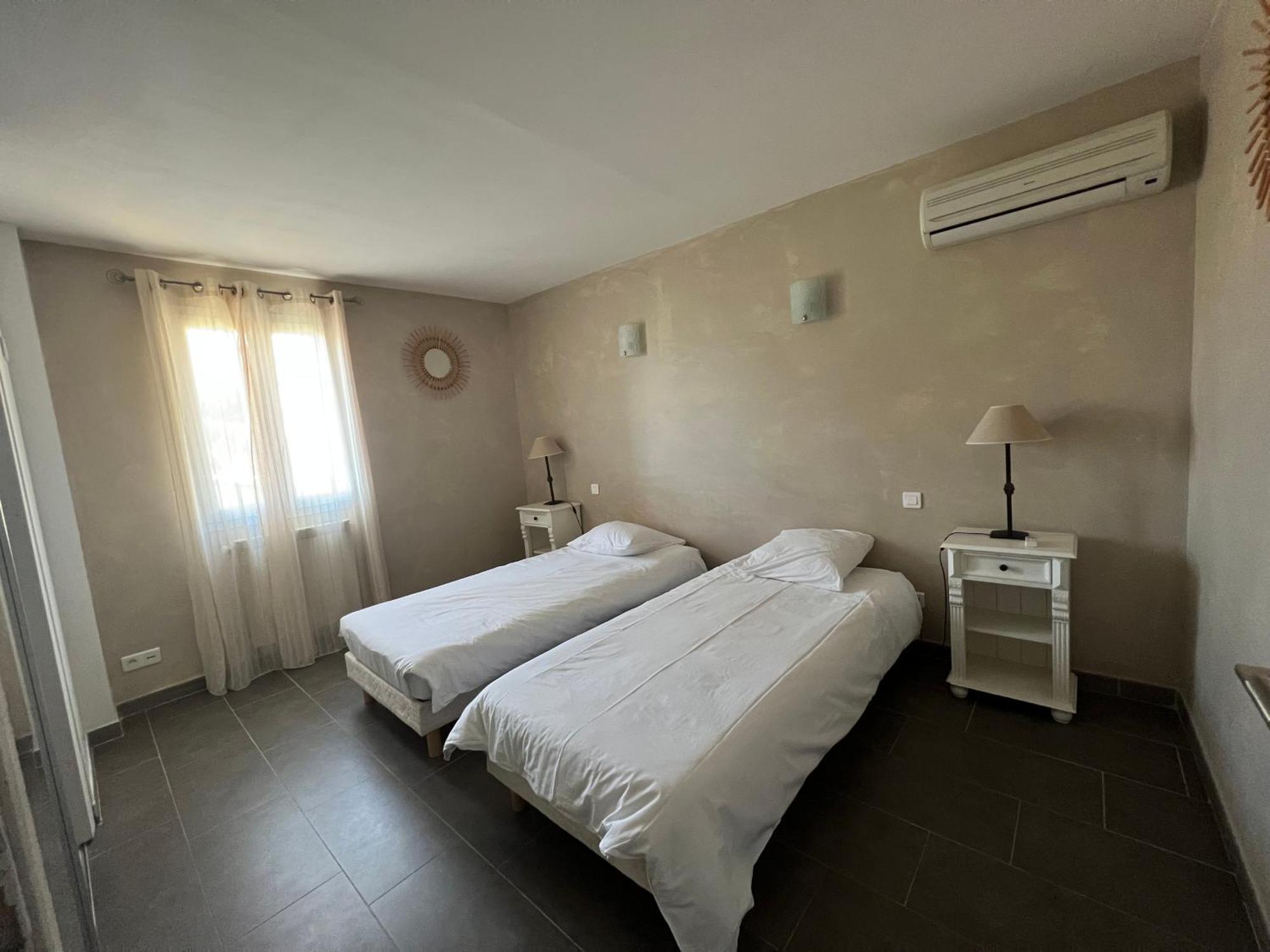 Maison 180 M² Proche De Beaumes De Venise La Roque-Alric Экстерьер фото
